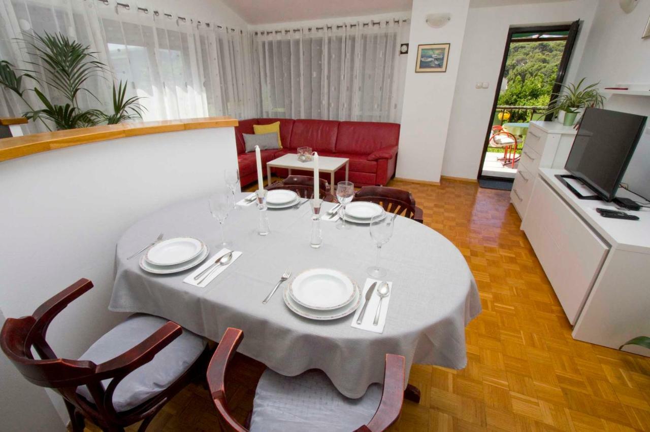 Apartments Besker Makarska Eksteriør billede