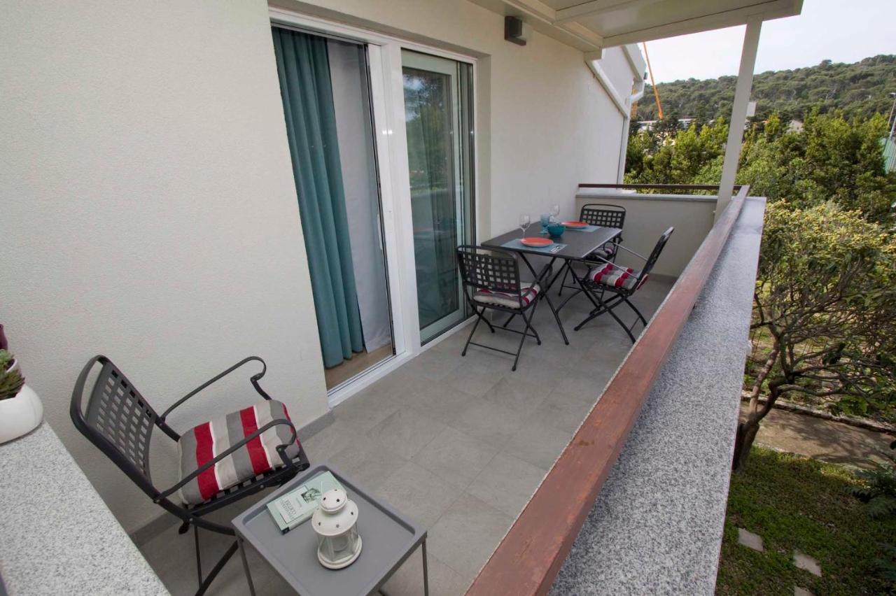 Apartments Besker Makarska Eksteriør billede